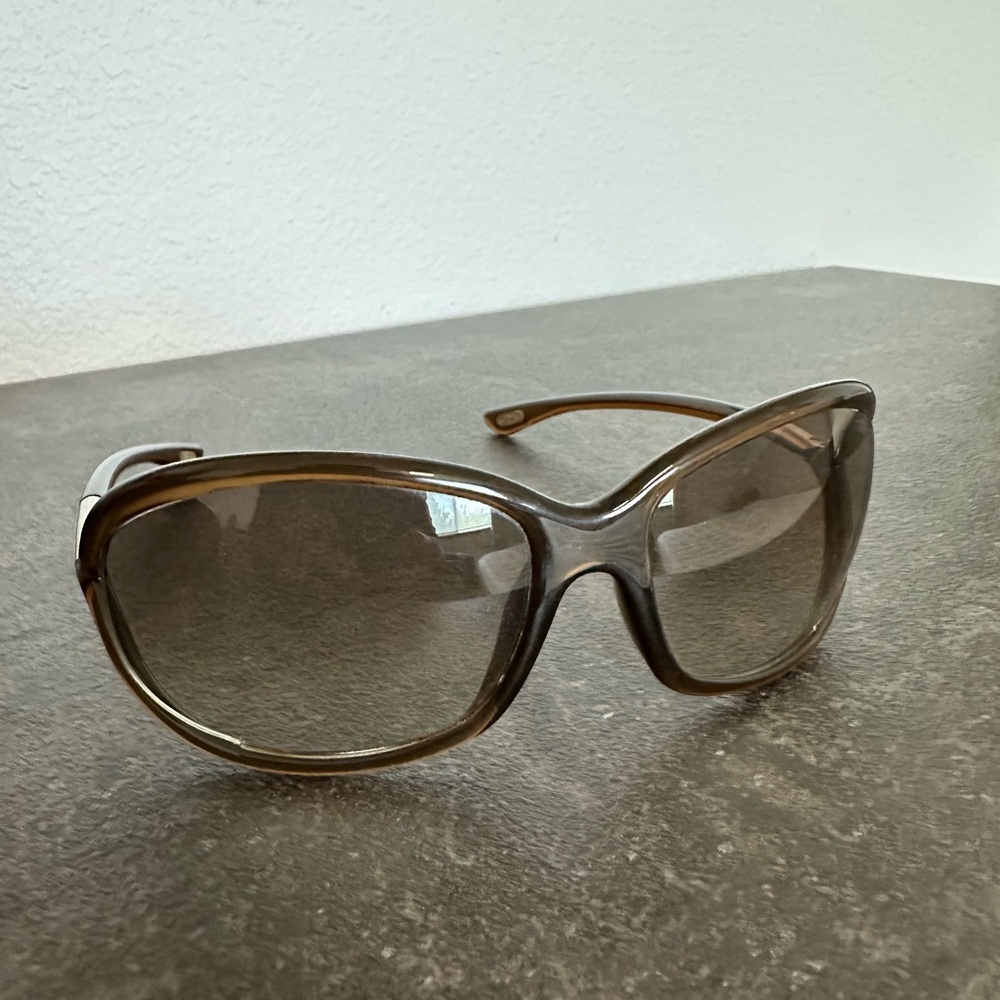Tom Ford Women’s Brown Whitney Sunglasses - Picture 5 of 9